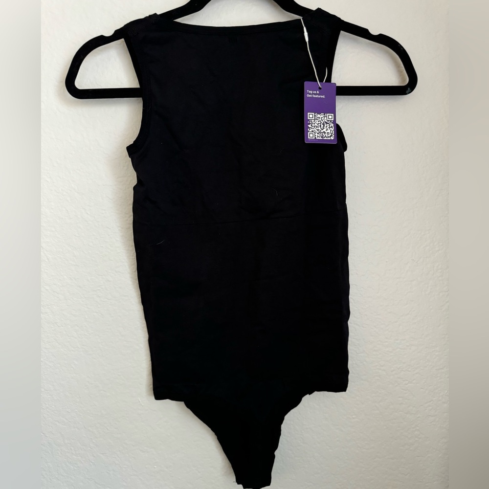 NWT- Hey Shape Sleeveless Black Shape wear size XL